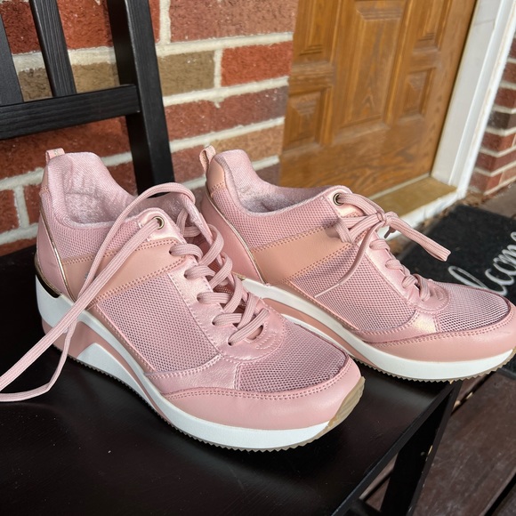 Skechers wedge sneakers, excellent condition - Picture 2 of 5